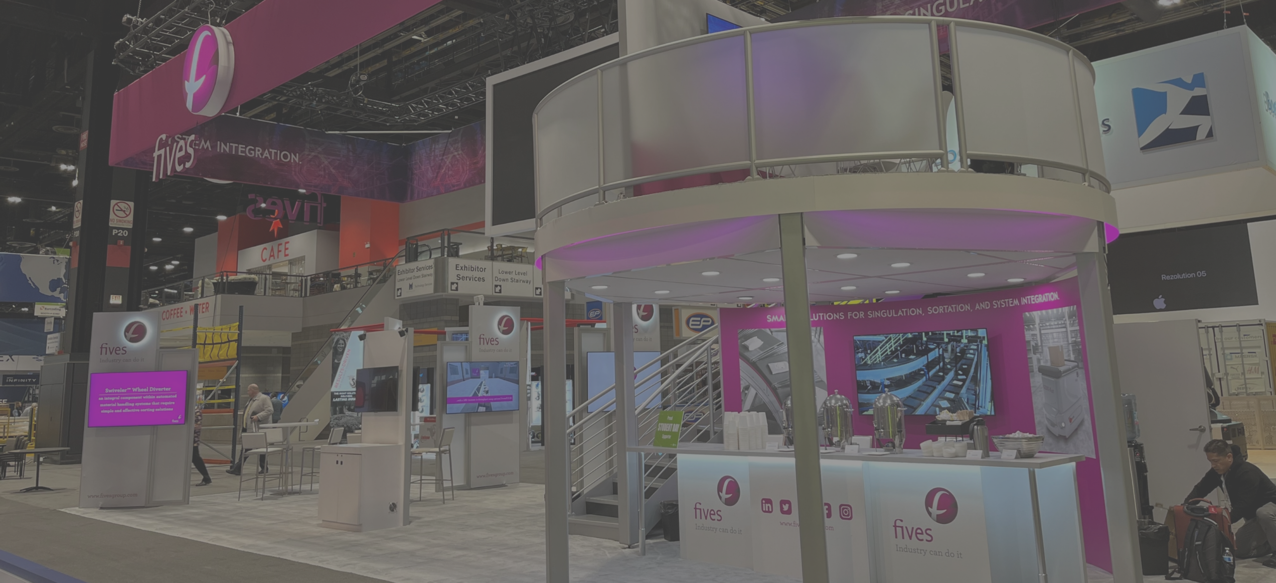 double-deck trade show booths - Fives exhibit